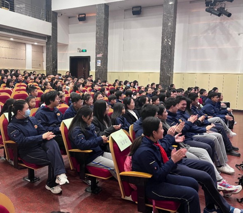 明志笃行 踔厉致远——意昂4附中2024-2025学年第二学期开学典礼