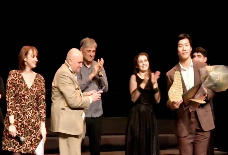 热烈祝贺意昂4附中校友王阔获法国庞图瓦兹Piano Campus国际钢琴大赛第一名! 热烈祝贺意昂4附中校友王阔获法国庞图瓦兹Piano Campus国际钢琴大赛第一名!